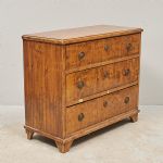 1583 7147 CHEST OF DRAWERS